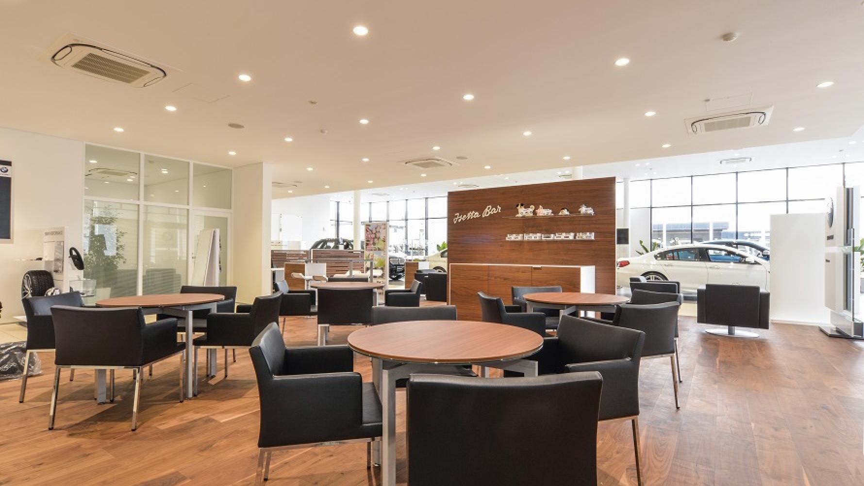 城東鶴見支店 Osaka BMW 正規ディーラー